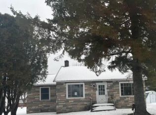 82 W Hatfield St, Massena, NY 13662