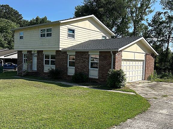 3rd image of 840 Forest Ridge Dr SE