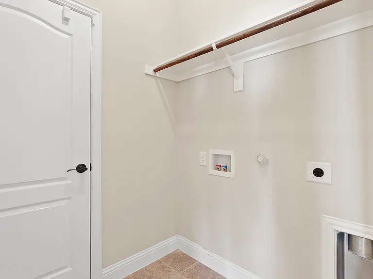 4914 Camp Verde Cir — Photo 24