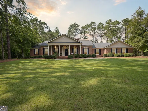 104 Lakeside Ct, Statesboro, GA 30458