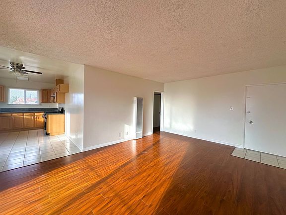 2nd image of 674 W 27th St Unit 8