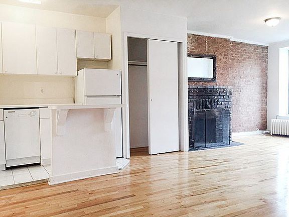 2nd image of 52 W 91st St APT 9
