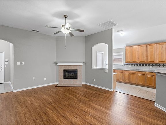 3rd image of 3704 Palm Dr