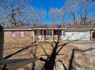 195 N Riverside Dr, Hamilton, AL 35570