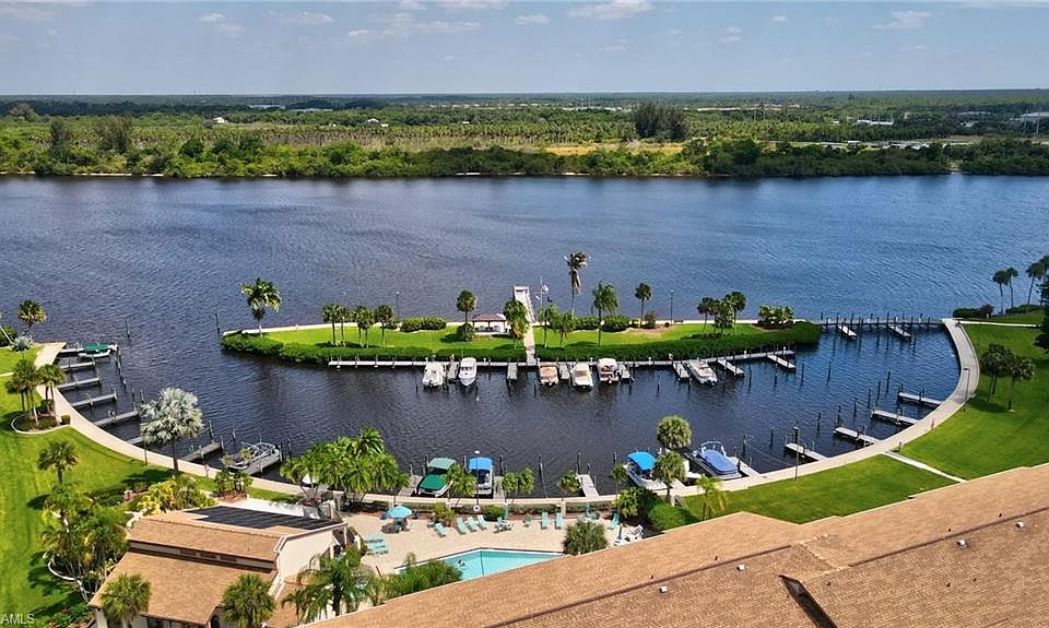 1st image of 16000 Bay Pointe BLVD #307