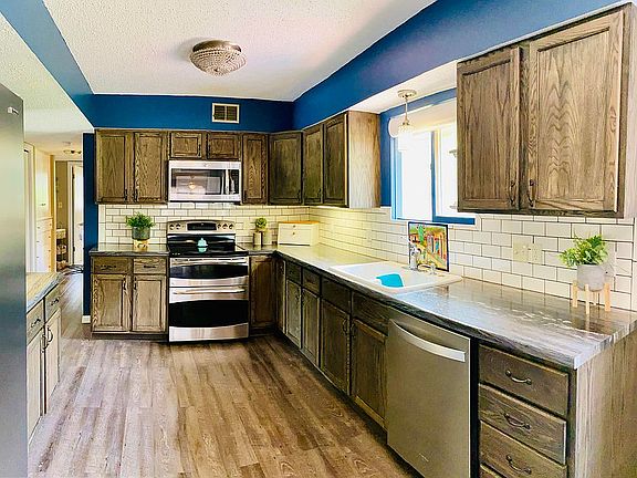 Large and modern kitchen