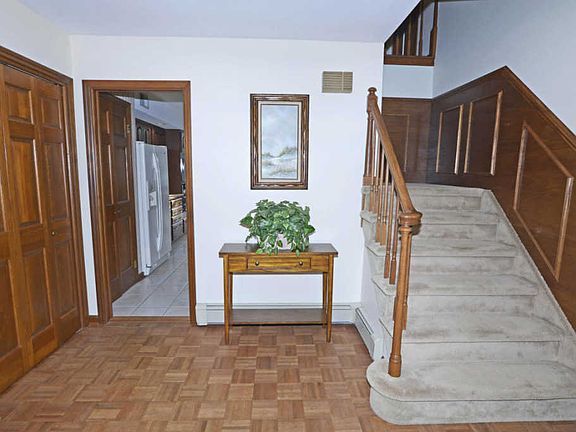 3rd image of 1303 Hickory St
