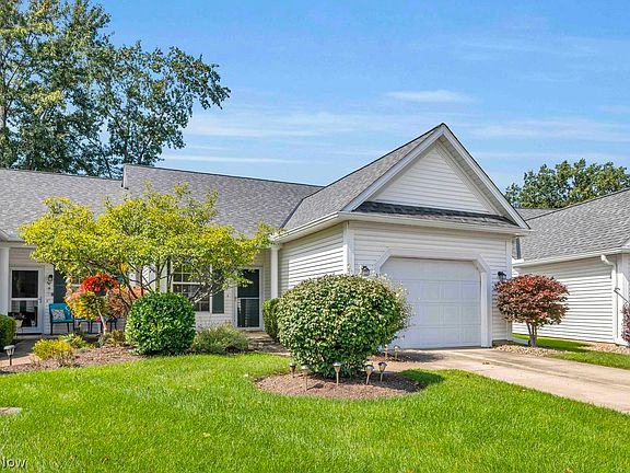 2nd image of 6924 Cottage Cir