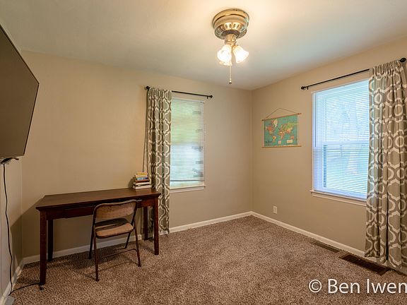 5th image of 4893 W River Dr NE