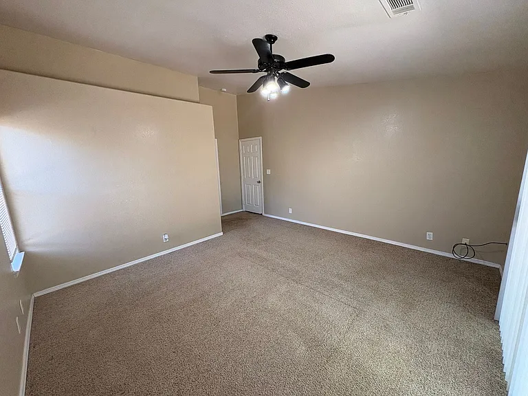 391 Trinity Ct — Photo 18