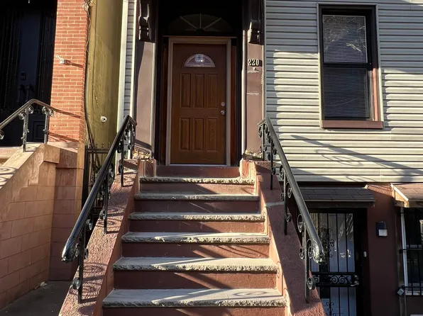 220 Bay Street image 1 of 17