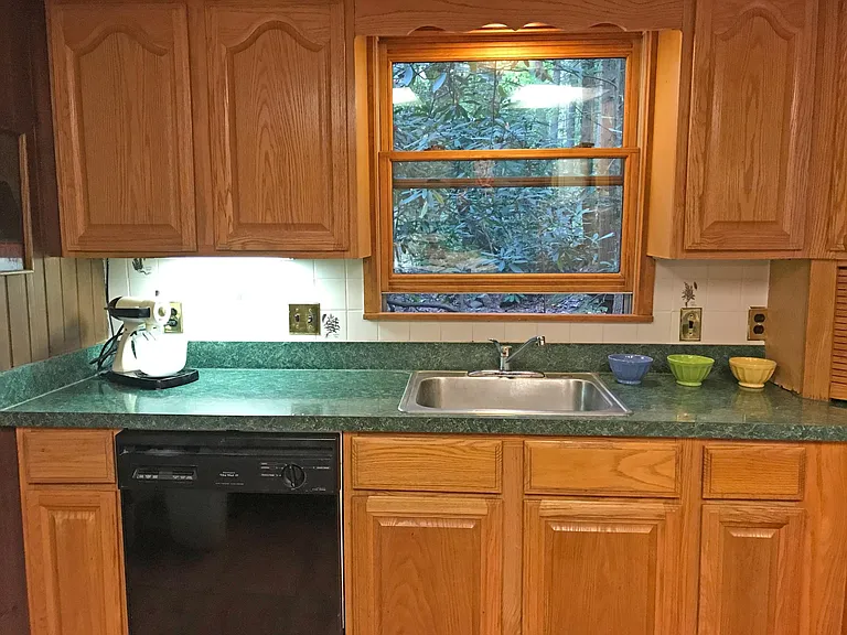 208 Harvard Ave — Photo 8