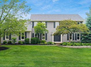 8809 Finlarig Dr, Dublin, OH 43017