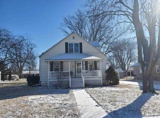 606 5th St, Kalona, IA 52247
