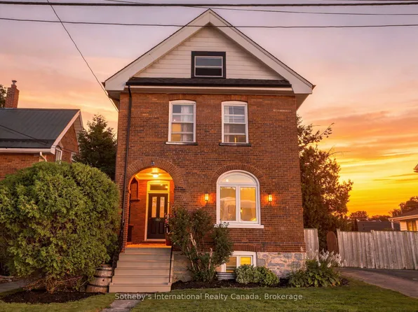180 2nd St, Collingwood, ON L9Y 1G1
