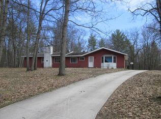 2209 Mary Anne Dr, Lewiston, MI 49756