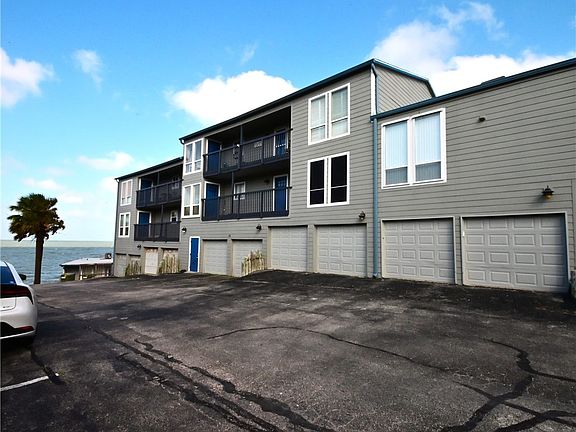 3rd image of 3402 Ocean Dr APT 36