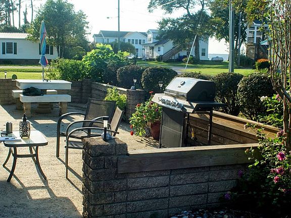 Patio area. Sound side.