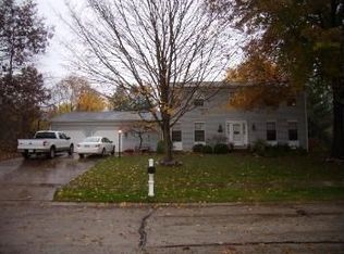 3608 Spanish Trce, Springfield, IL 62711