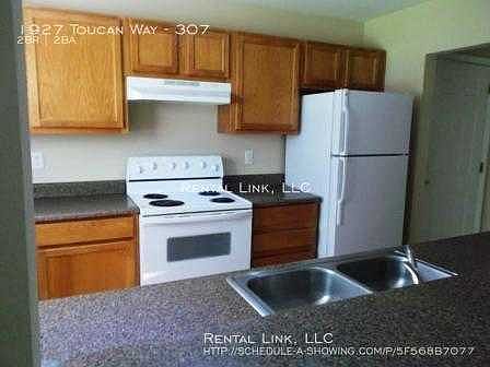 3rd image of 1927 Toucan Way Unit 307