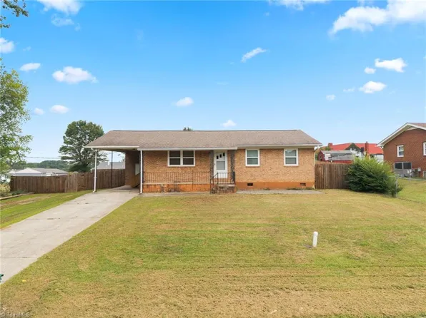 1035 Maryland Ave, Eden, NC 27288
