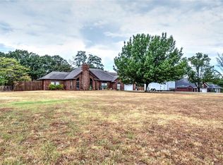 870943 S Twin Lakes Rd, Chandler, OK 74834