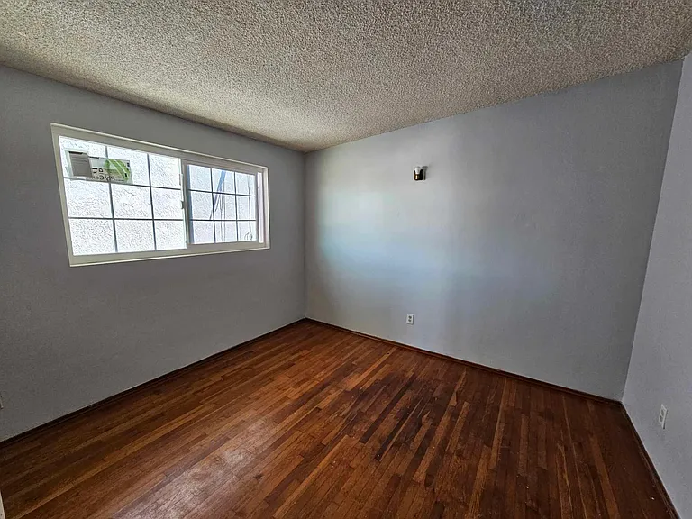 4995 Dubois Dr — Photo 10
