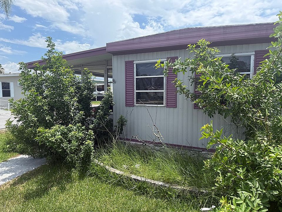 2nd image of 5120 Sandpiper Rd