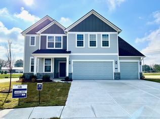 3934 Palmetto Cir, Zionsville, IN 46077