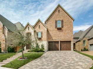 800 The Lakes Blvd, The Colony, TX 75056
