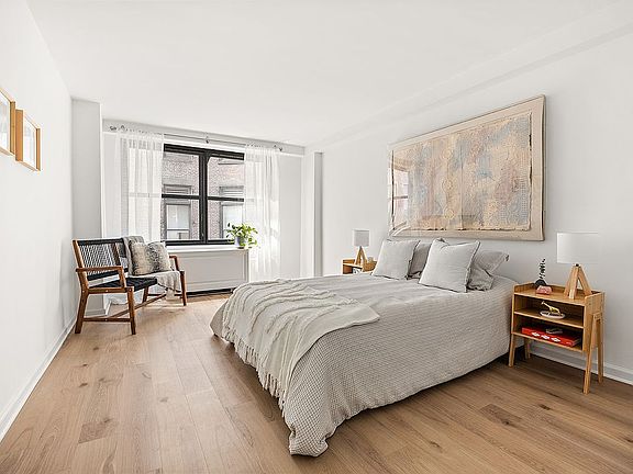 3rd image of 7 E 14th St APT 620