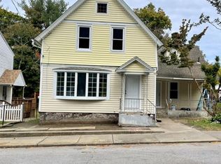42 Hickory St, Norwich, CT 06360