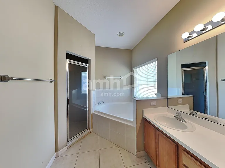 1601 Shadowood Ct — Photo 13