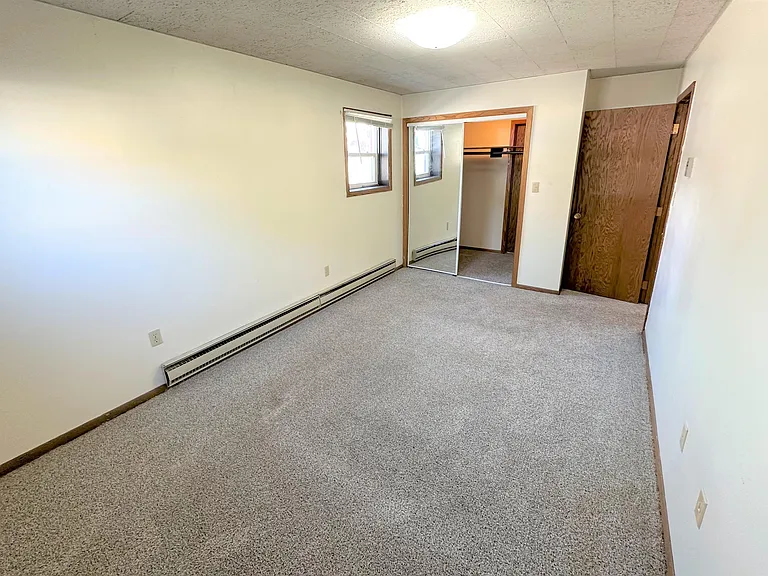 505 S Washington St — Photo 11