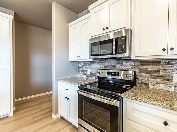 4th image of 1607 Avenue N #A