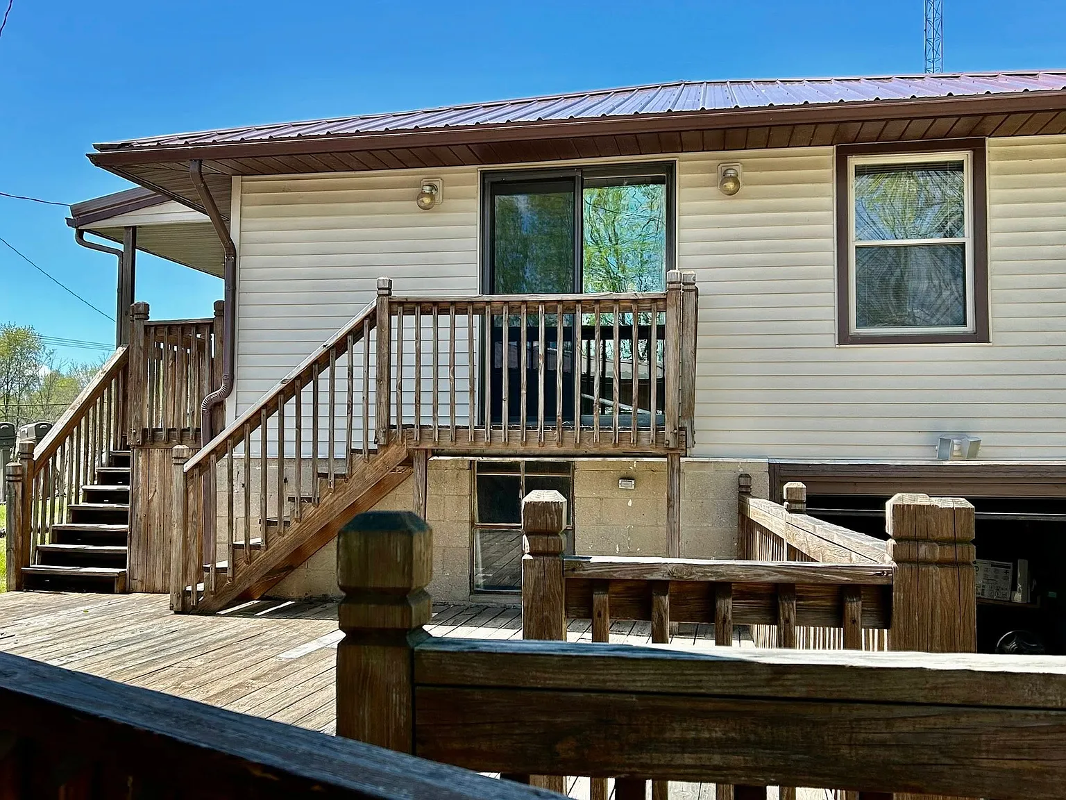 3 bed, 1000 sqft, $1,550 — Photo 2