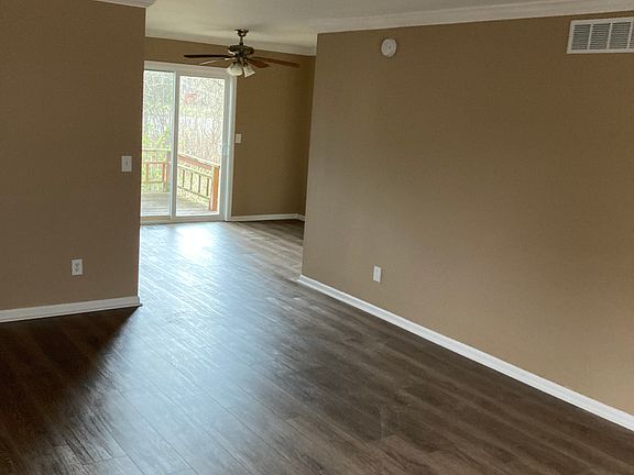 3rd image of 400 Cedar Lake Ln #400