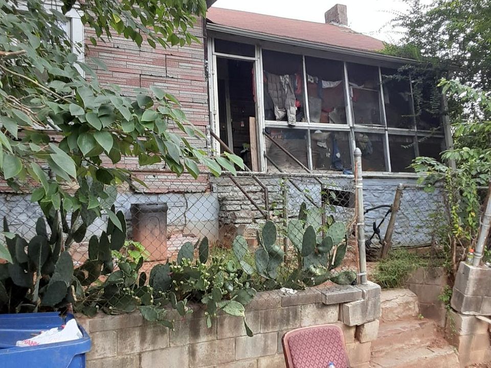1st image of 324 Hills Ave SW