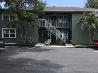 2040 Arlington St APT 4, Sarasota, FL 34239