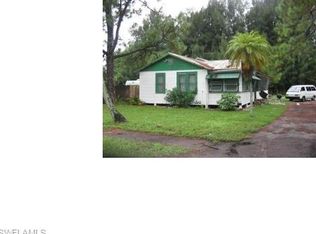 2908 Cocos Ave, Fort Myers, FL 33901