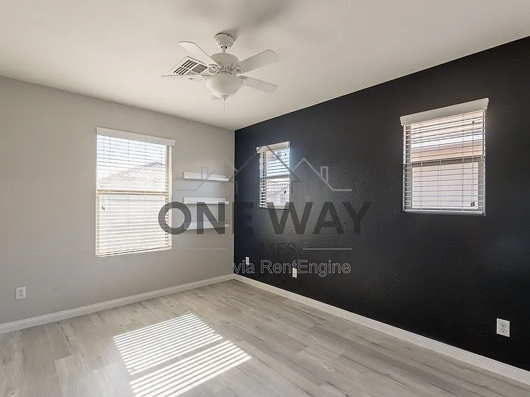 1057 S Deerfield Ln — Photo 22