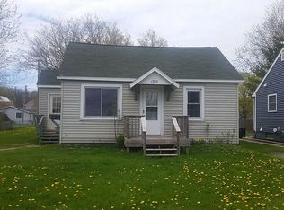 1312 Augusta St, Sault Sainte Marie, MI 49783
