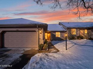 9864 Ford Rd, Perrysburg, OH 43551