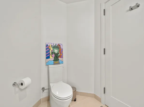 1000 Maxwell Lane image 23 of 45