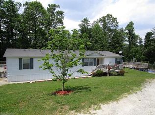 72 Tumble Bug Ln, Hendersonville, NC 28792