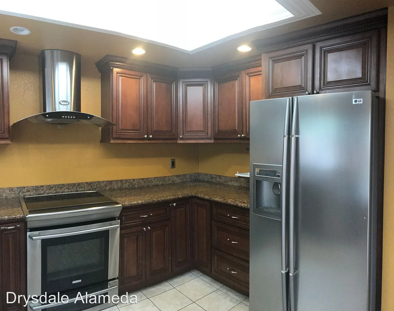 1019 Foster St photo 1