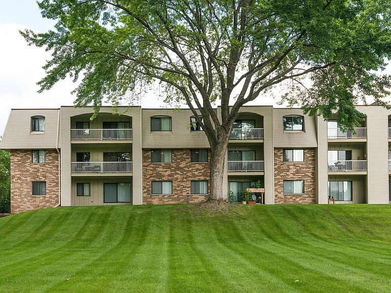 Willoway Apartments — Photo 27
