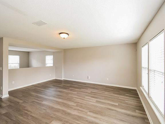 4th image of 3037 Bent Bow Ln