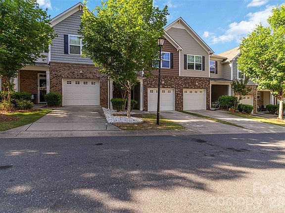 5th image of 7048 Woodsbay Ln