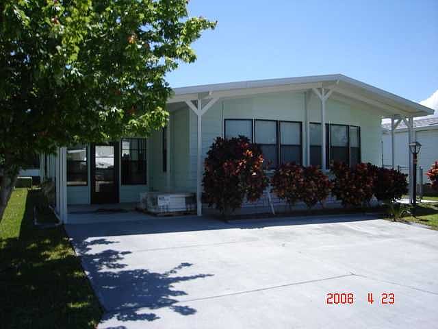 1st image of 493 Tarpon Dr
